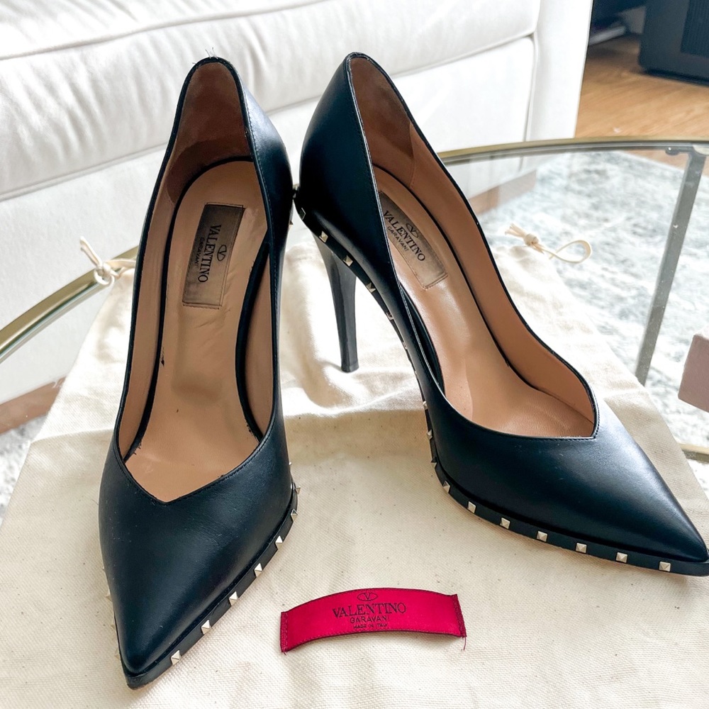VALENTINO STUD PUMP 100MM - SIZE 37.5 / 7.5